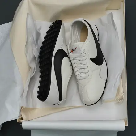 ナイキ ムーン シュー OG SP ソフト パール/ブラック/ブラック