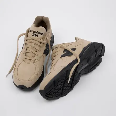 ジョウンド × ニューバランス 990V3 スウェード マッシュルームベージュ/ブラック
