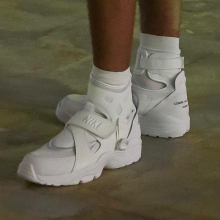 国内販売中】コム デ ギャルソン オム プリュス × ナイキ エア  