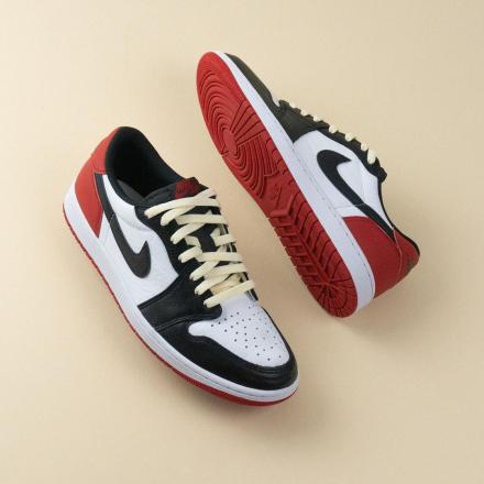 Nike Air Jordan1 low ジョーダン1 ブラックトゥー