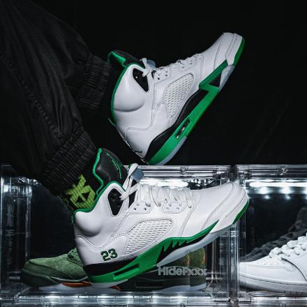 状態新品未使用Nike Wmns Air Jordan 5 Retro Lucky Green