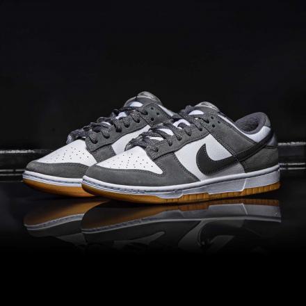 Nike Dunk Low "White Light Smoke Grey"