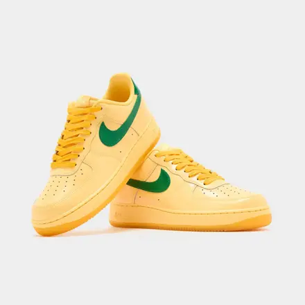 【2026年発売予定】ナイキ エア フォース 1 ロー パテント トパーズ ゴールド/パイン グリーン/ライト レーザー オレンジ/マイダス ゴールド(IO4489-700)