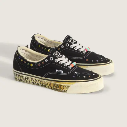 【国内4月30日発売予定】サトシ ナカモト × ヴァンズ エラ 95 “ラッキー チャーム”(VN000EFEBLK)