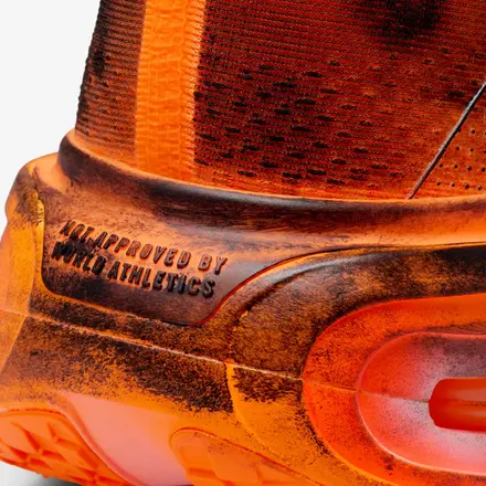 【国内4月8日発売予定】メリッタ・バウマイスター × ナイキ ボメロ プレミアム SP トータル オレンジ/ブラック(IQ7166-800)