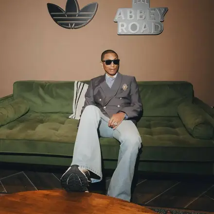 【海外9月1日発売予定】ファレル・ウィリアムス × アディダス オリジナルス アディスター ジェリーフィッシュ クリスタル サンド/トレース ブラウン/コア ブラック(KH6729)