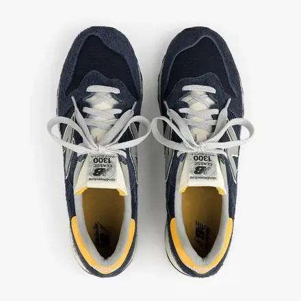 【海外3月26日発売予定】エメ レオン ドレ × ニューバランス 1300 ネイビー/イエロー