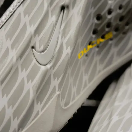 【非売品】ナイキ GT フューチャー “オレゴンダックス” グレー/イエロー