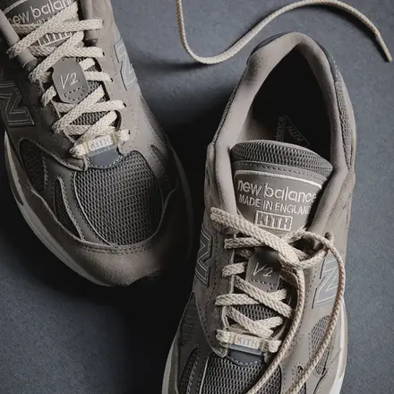 【国内3月16日発売予定】 キス × ニューバランス 991V2 "ムーンロック"