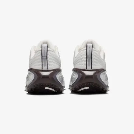 【海外4月1日発売予定】ナイキ ウィメンズ ボメロ プラス サミット ホワイト/メタリック シルバー/ダーク バーガンディ/ペール グリーン(IR7597-170)