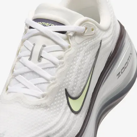 ナイキ ウィメンズ ボメロ プラス サミット ホワイト/メタリック シルバー/ダーク バーガンディ/ペール グリーン(IR7597-170)