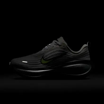 【海外4月1日発売予定】ナイキ ウィメンズ ボメロ プラス サミット ホワイト/メタリック シルバー/ダーク バーガンディ/ペール グリーン(IR7597-170)