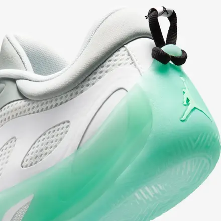 【国内4月5日発売予定】ナイキ ジョーダン エア シリーズ 2 ホワイト/メタリック シルバー ピンク ブラスト/ライト パミス(HV4419-103)