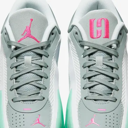 【国内4月5日発売予定】ナイキ ジョーダン エア シリーズ 2 ホワイト/メタリック シルバー ピンク ブラスト/ライト パミス(HV4419-103)