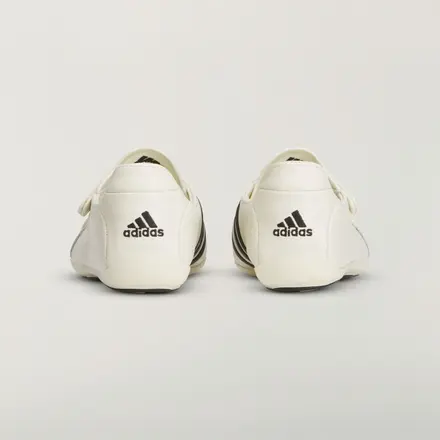 【海外4月4日発売予定】ファレル・ウィリアムス × アディダス オリジナルス バリオ フラット アーサー 2色