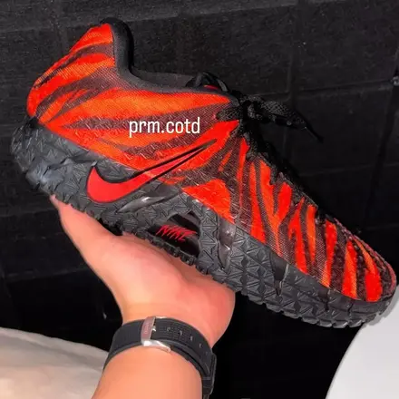 ナイキ ジャ 3 "アニマル インスティンクト" セーフティ オレンジ/ブラック/ユニバーシティ レッド(IU6793-800)