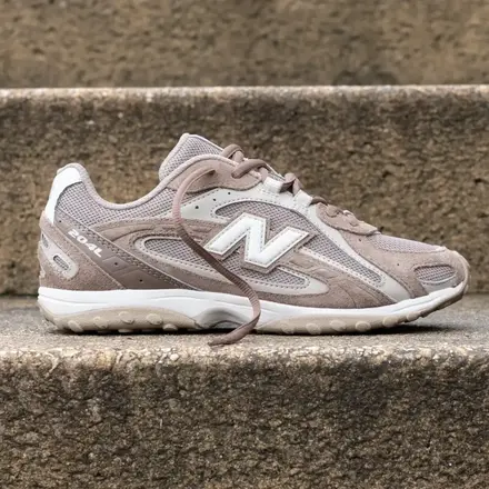 【国内4月7日発売予定】ニューバランス 204L ベージュ(U204L155)