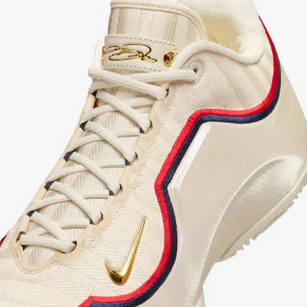 ナイキ レブロン 23 EP "オールド グローリー" ペール アイボリー/ユニバーシティ レッド/ミッドナイト ネイビー/メタリック ゴールド(IB9563-103)