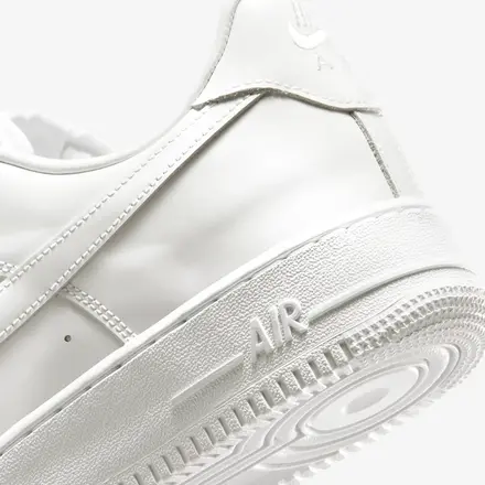 【海外5月1日発売予定】ナイキ エアフォース 1 '07 プレミアム "ホワイト パテント" ホワイト/ホワイト(IV2857-100)