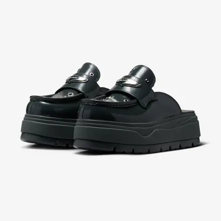 【国内5月1日発売予定】ナイキ ウィメンズ エア ジョーダン ミュール SE アンスラサイト/メタリック シルバー(IO7702-001)