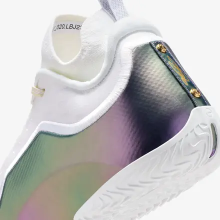 【国内4月10日発売予定】ナイキ レブロン 23 エリート "フォー・ザ・レコード" EP ホワイト/ホワイト/ブラック(IB9558-100)