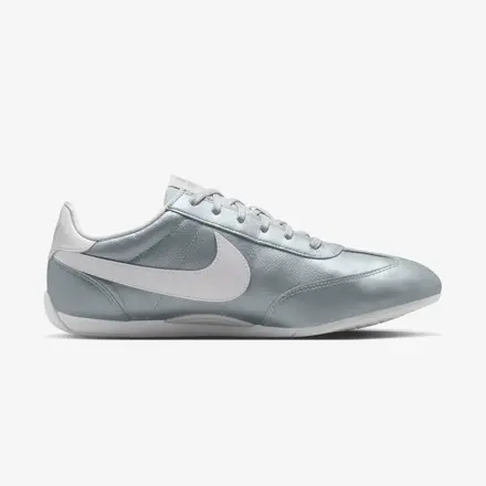 【国内4月2日発売予定】ナイキ ウィメンズ スプリント シスター メタリック シルバー/グレー フォグ/ホワイト/ホワイト(II6984-001)