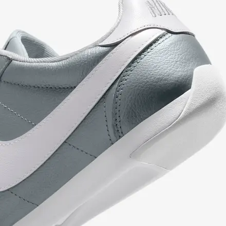 【国内4月2日発売予定】ナイキ ウィメンズ スプリント シスター メタリック シルバー/グレー フォグ/ホワイト/ホワイト(II6984-001)