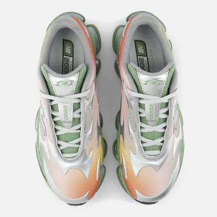 【海外4月1日発売予定】ニューバランス 2000 シルバー メタリック/オレガノ/ピンク サンド(U20006EI)