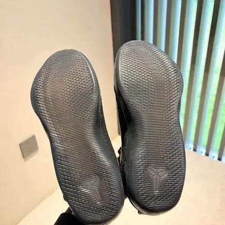 【海外4月13日発売予定】ナイキ コービー 11 エリート プロトロ ブラック/メタリック ゴールド(IM4260-001)