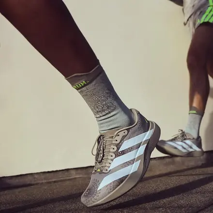 【国内4月1日発売予定】ラブラム × アディダス アディゼロ EVO SL ウーブン 2色