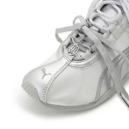 【国内4月3日先行予約/5月6日発売予定】フレイ アイディー × プーマ H-ストリート ホワイト/シルバー(FWGS262406)