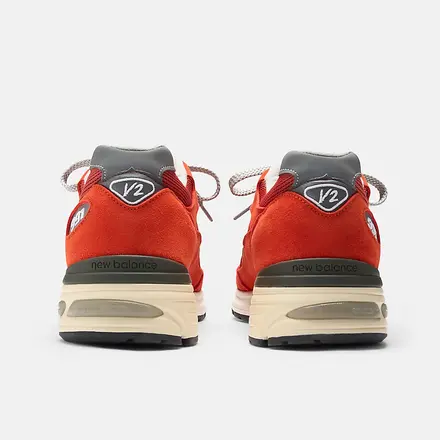 【海外4月16日発売予定】ニューバランス 991V2 グレナディン/ファイヤー ワール(U991VO2)