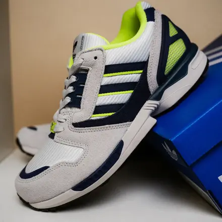 【海外4月6日発売予定】アディダス オリジナルス ZX 8000 フットウェア ホワイト/ダーク ブルー/グレー ワン(KI5673)