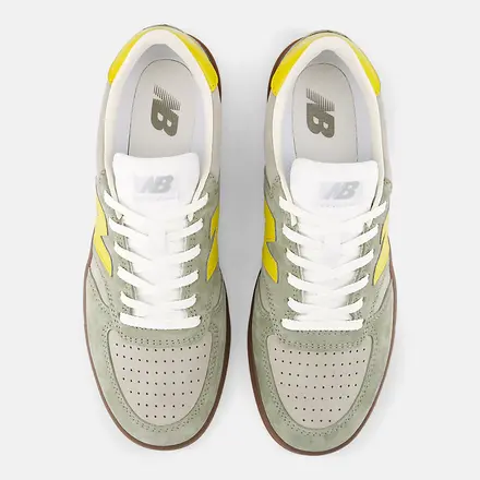 【国内先行予約/4月10日発売予定】 ニューバランス T500 ダーク オリーブ/アポロ ゴールド(M5009M6)