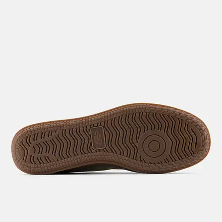 【国内先行予約/4月10日発売予定】 ニューバランス T500 ダーク オリーブ/アポロ ゴールド(M5009M6)