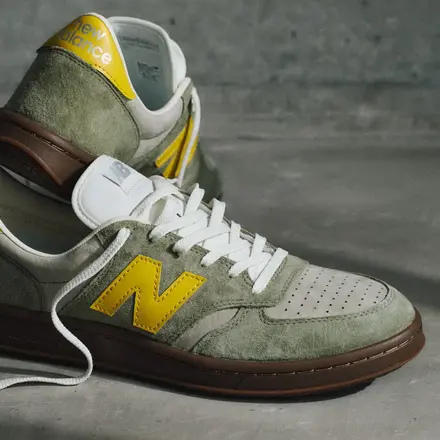 【国内先行予約/4月10日発売予定】 ニューバランス T500 ダーク オリーブ/アポロ ゴールド(M5009M6)