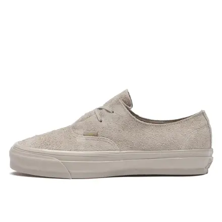 【国内先行予約/4月7日発売予定】 ヴァンズ プレミアム オーセンティック イーズ 2色