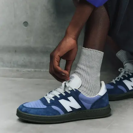 【国内先行予約/4月10日発売予定】 ニューバランス T500 ネイビー(M50046K)