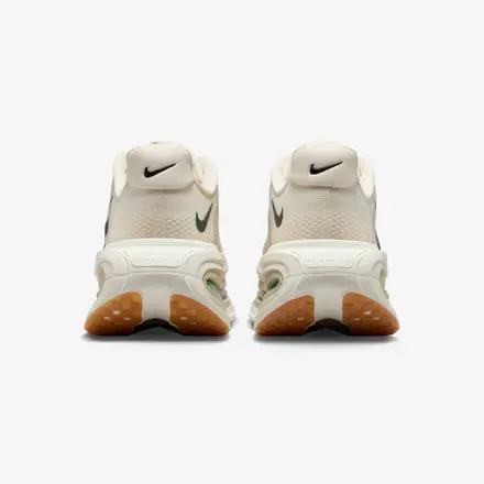 【2026年発売予定】 ナイキ ボメロ プレミアム ペールアイボリー/サンドドリフト/ジェイドホライズン/ブラックスプルース(HQ2050-106)