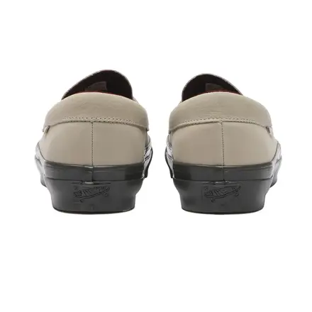 【国内先行予約/4月7日発売予定】 ヴァンズ プレミアム ローファー 53 3色