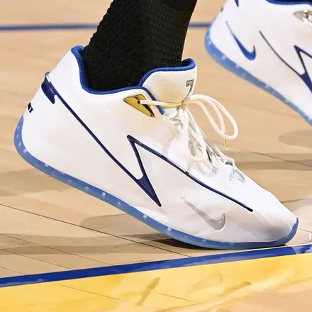 【発売未定】 ナイキ KD 19 PE "エアジョーダン18" ホワイト/スポーツ ロイヤル/メタリック シルバー