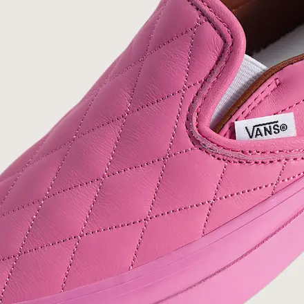  【海外4月6日発売開始】 ヴァンズ プレミアム クラシック スリッポン キルテッド 2色