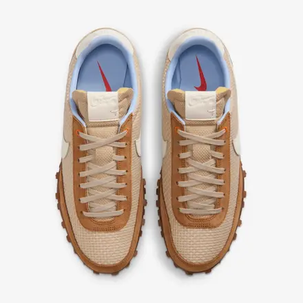 【海外発売中】 ナイキ ワッフル レーサー リネン/ライト ブリティッシュ タン/アルミニウム/ペール アイボリー(IR7017-212)