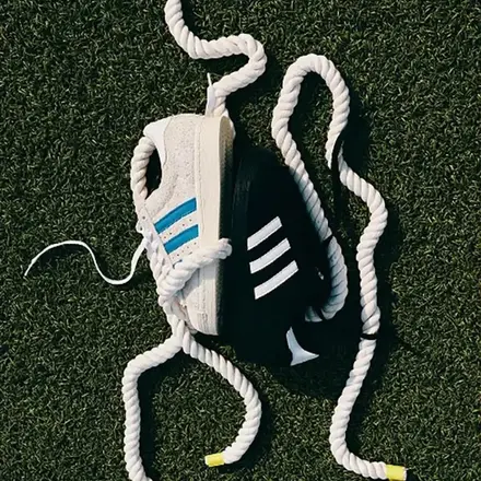  【海外4月10日発売予定】 カシナ × アディダス オリジナルス スーパースター スポーツ デイ 2色