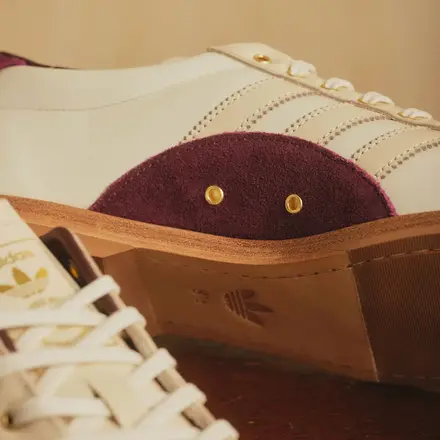  【国内4月17日発売予定】 アディダス オリジナルス ANFU ボーリング ホワイト/バーガンディー(KJ5176)