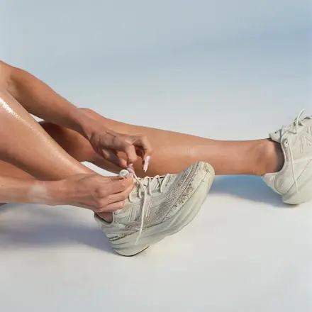 【国内4月10日発売予定】 ディストリクト ビジョン × ニューバランス 1080v15 リネン/ブラック(M10807T4)