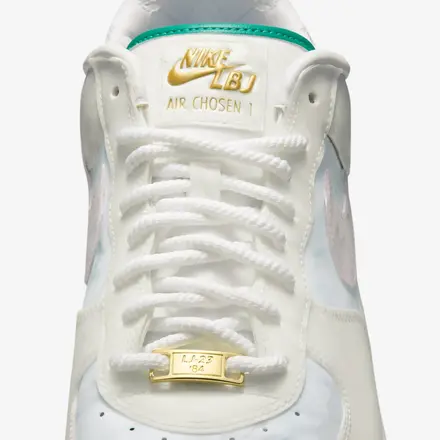  レブロン・ジェームズ × ナイキ エアフォース 1 ロー "マーブル"(IQ5373-100)