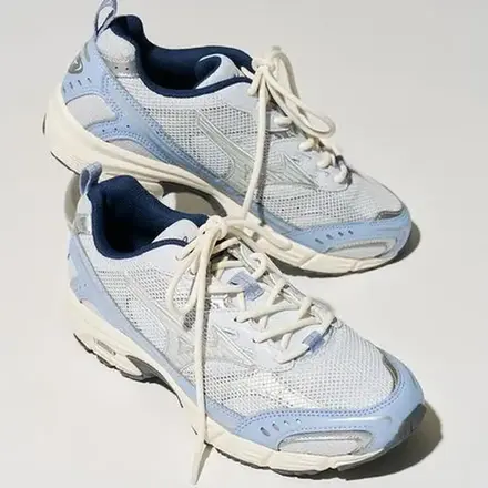 【国内4月14日先行予約/16日発売予定】 エミ × ミズノ MXR ライトブルー(D1GD262201)