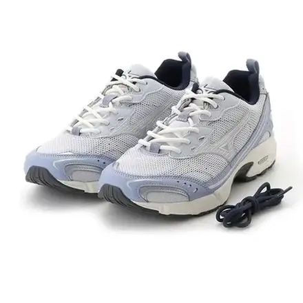 【国内4月14日先行予約/16日発売予定】 エミ × ミズノ MXR ライトブルー(D1GD262201)