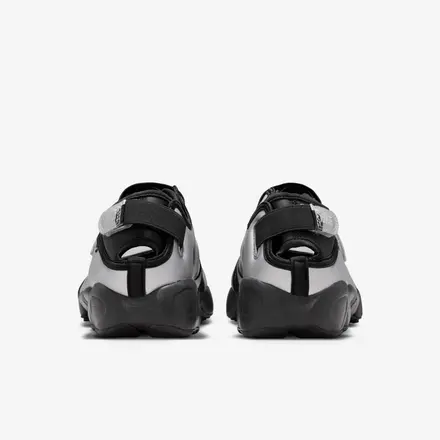 【国内4月9日発売予定】 ナイキ ウィメンズ エア リフト ブラック/ブラック/メタリック シルバー(IR1226-001)